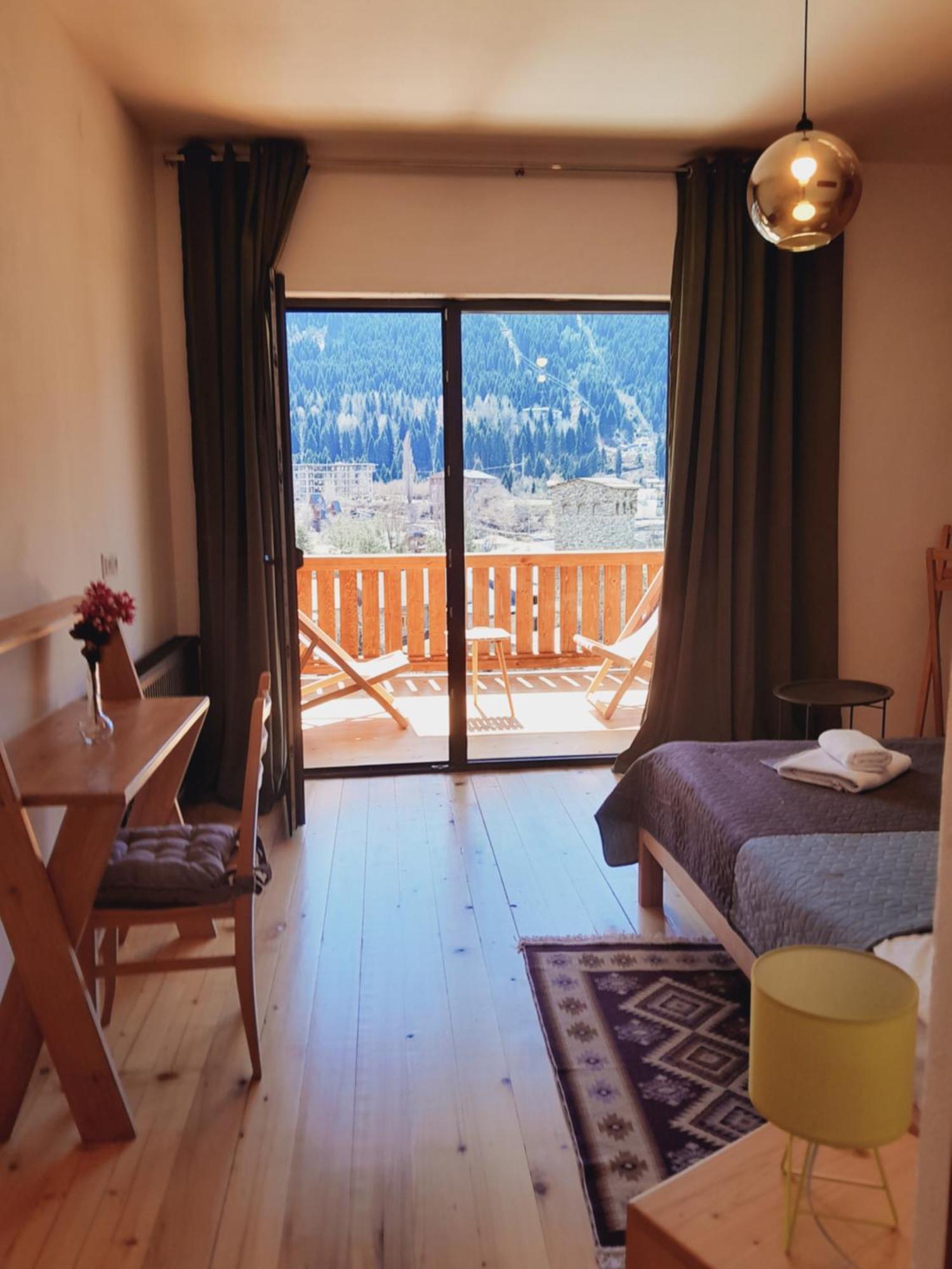 Hotel Lamish メスティア エクステリア 写真